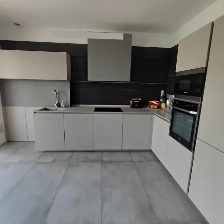 Theoma * Castelnuovo Magra